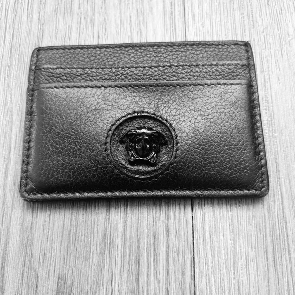 Versace Black Medusa Insignia Leather Cardholder